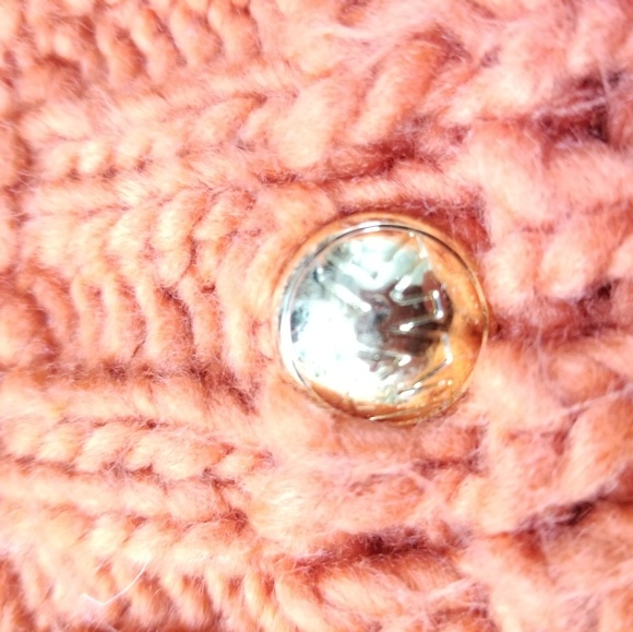 Michael Kors Scarf with pockets - Picture 2 of 2